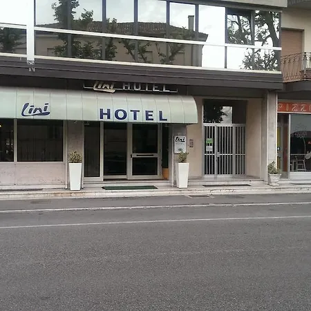 Отель Stazione Cerea