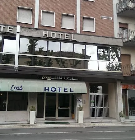 Stazione מלון Cerea